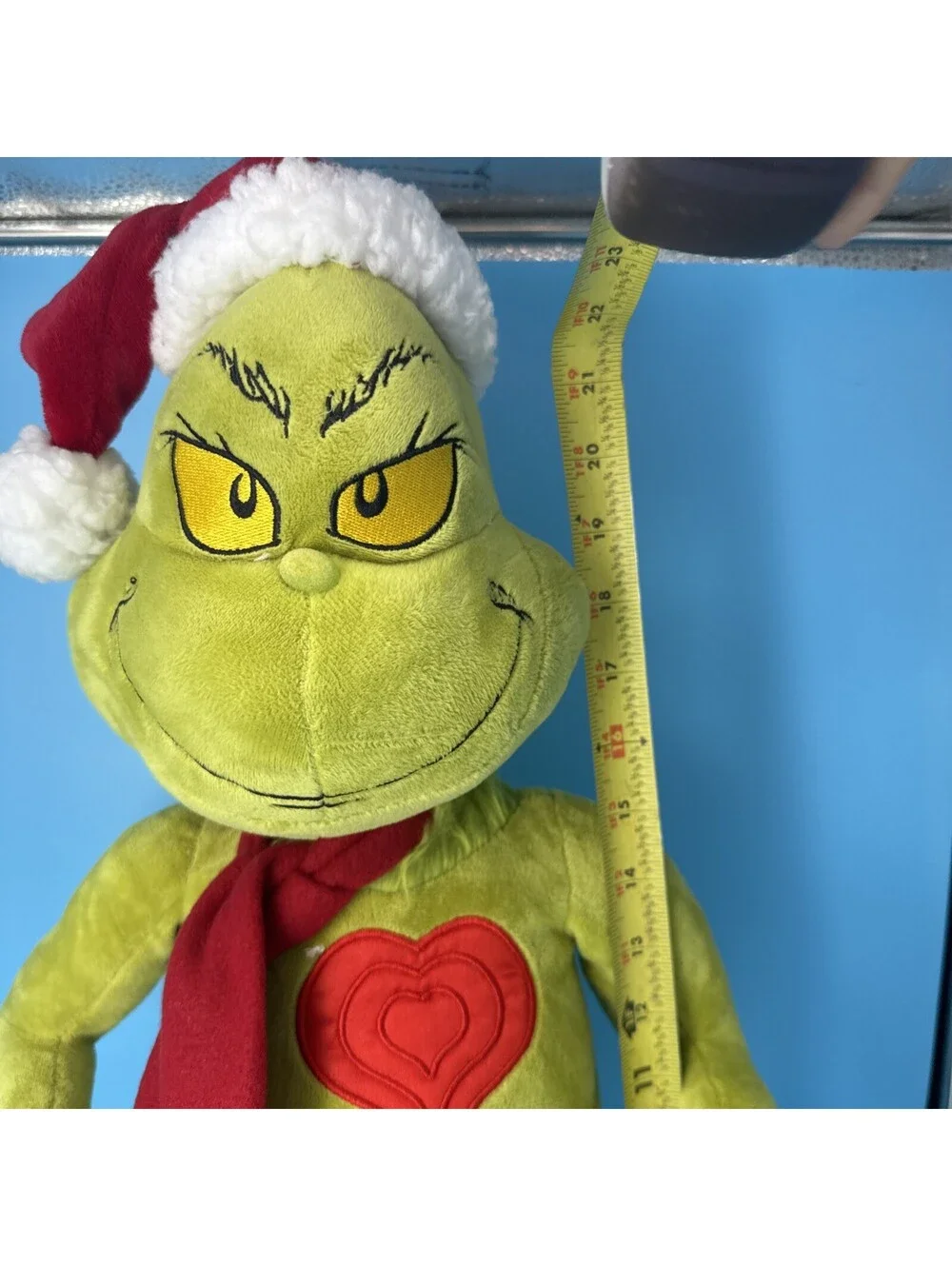 Dr. Seuss The Grinch Plush Christmas Greeter w/Beating Heart 22